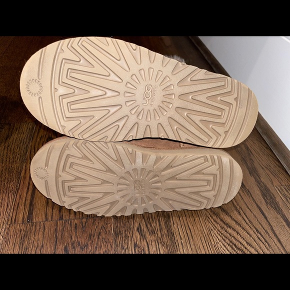 Ugh Bailey Button Boots Triplet - Picture 9 of 9